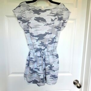 Vanilla Bay Camo Romper With Pockets Gray White Pink Women's Size Small